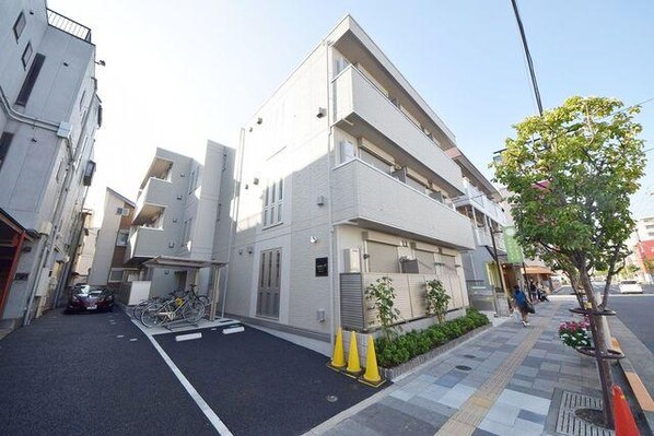 ルピナスAの物件外観写真